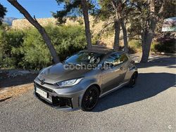 Gris / plata Usado 2025 Toyota Yaris Berlina | 54.900 €