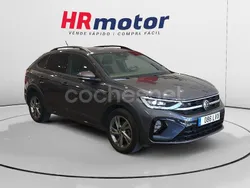 Gris / plata Usado 2022 VW Taigo Life SUV | 19.900 € (Caro)