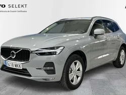 Gris Usado 2023 Volvo XC60 Core SUV | 45.900 € (Un poco caro)