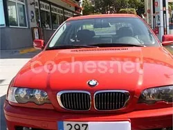Rojo Usado 2002 BMW 318 Coupe | 5600 €