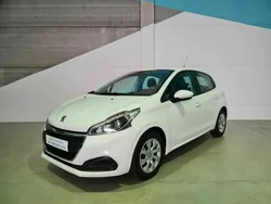 Blanco Usado 2018 Peugeot 208 Active Utilitario | 12.500 € (Caro)