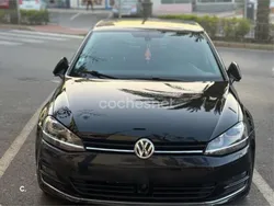 Negro Usado 2013 VW Golf VII Advance Berlina | 12.900 € (Precio justo)