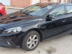 Negro Usado 2016 Volvo V40 CC Momentum Familiar | 13.500 € (Precio justo)