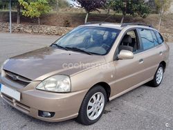 Beige Usado 2004 Kia Rio Berlina | 2800 €