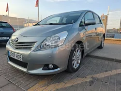 Gris / plata Usado 2012 Toyota Verso Active Monovolumen | 9799 € (Un poco caro)