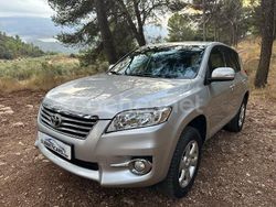 Gris / plata Usado 2012 Toyota RAV4 Executive SUV | 13.500 € (Precio justo)