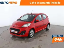 Rojo Usado 2014 Peugeot 107 Active Utilitario | 7399 €