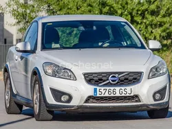 Blanco Usado 2009 Volvo C30 Momentum Utilitario | 4900 € (Caro)