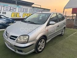 Gris / plata Usado 2003 Nissan Almera Tino Acenta Monovolumen | 1999 €