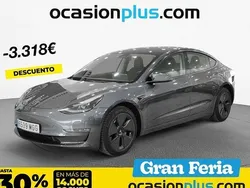 Gris Usado 2023 Tesla Model 3 Standard Range Berlina | 33.182 € (Precio justo)