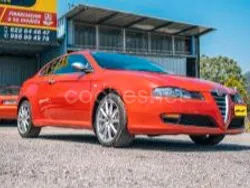 Rojo Usado 2004 Alfa Romeo GT Progression Coupe | 5500 €