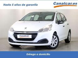 Blanco Usado 2017 Peugeot 208 Access Utilitario | 6389 € (Buen precio)