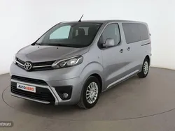 Gris Usado 2022 Toyota Proace Verso Familiar | 28.499 € (Un poco caro)