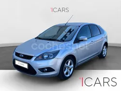 Gris / plata Usado 2009 Ford Focus Trend Berlina | 8800 € (Caro)