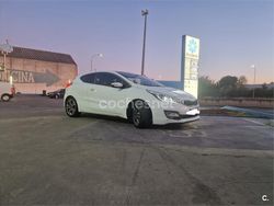 Blanco Usado 2014 Kia Ceed GT Berlina | 8900 € (Un poco caro)