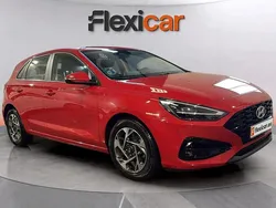 Rojo Usado 2024 Hyundai i30 Berlina | 18.490 € (Precio justo)