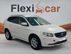 Blanco Usado 2017 Volvo XC60 Kinetic SUV | 20.490 €