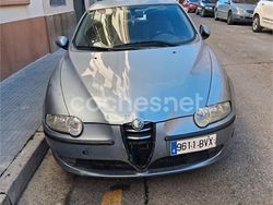 Gris / plata Usado 2002 Alfa Romeo 147 Progression Utilitario | 850 € (Buen precio)