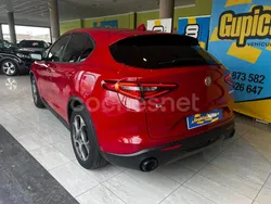 Rojo Usado 2022 Alfa Romeo Stelvio Super SUV | 36.500 € (Caro)
