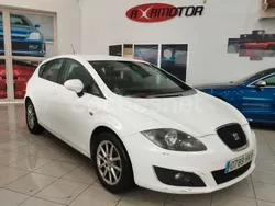 Blanco Usado 2013 Seat Leon Reference Berlina | 3999 €