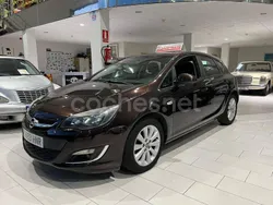 Marrón Usado 2013 Opel Astra Selective Utilitario | 6900 € (Precio justo)