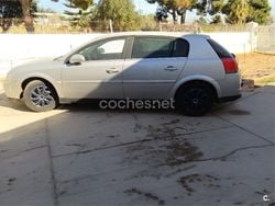 Gris / plata Usado 2005 Opel Signum Design Edition Familiar | 3300 €