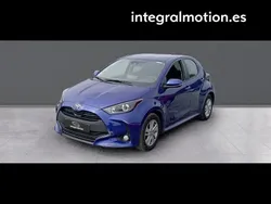 Azul Usado 2024 Toyota Yaris Edition Berlina | 19.990 € (Precio justo)