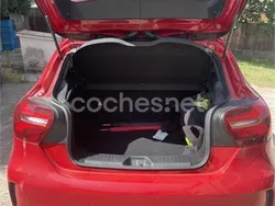 Rojo Usado 2017 Mercedes A200 Berlina | 16.900 € (Precio justo)