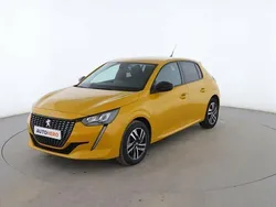 Amarillo Usado 2022 Peugeot 208 Allure Utilitario | 14.499 € (Precio justo)