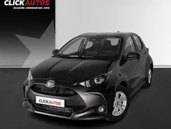 Blanco Usado 2024 Toyota Yaris Hybrid Active | 19.800 € (Precio justo)