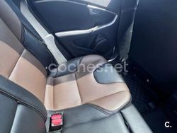Beige Usado 2015 Volvo V40 CC Momentum Familiar | 12.500 € (Un poco caro)