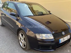 Negro Usado 2002 Fiat Stilo Dynamic Berlina | 1800 € (Precio justo)