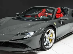 Gris Nuevo 2024 Ferrari SF90 Descapotable | 542.900 €