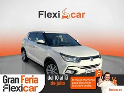 Blanco Usado 2018 Ssangyong Tivoli Limited SUV | 11.390 € (Precio justo)
