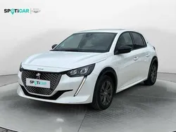 Blanco Usado 2023 Peugeot e-208 Allure Utilitario | 19.995 € (Buen precio)
