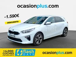 Blanco Usado 2019 Kia Ceed Berlina | 17.490 € (Caro)