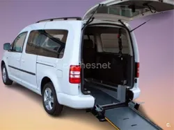 Gris / plata Usado 2014 VW Caddy Comfortline Monovolumen | 7999 €