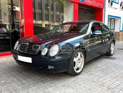 Azul Usado 2001 Mercedes CLK430 Elegance Coupe | 10.990 €