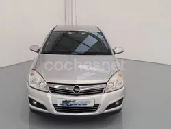 Gris / plata Usado 2008 Opel Astra Enjoy Berlina | 4500 € (Precio justo)