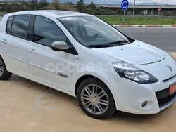 Blanco Usado 2011 Renault Clio II Berlina | 7990 € (Caro)