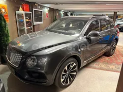 Gris / plata Usado 2018 Bentley Bentayga SUV | 119.990 € (Precio justo)