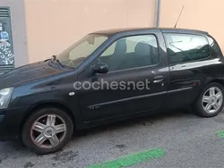 Negro Usado 2005 Renault Clio II Berlina | 2000 € (Precio justo)