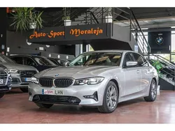 Plateado Usado 2020 BMW 318 Sport Line Berlina | 27.400 € (Precio justo)