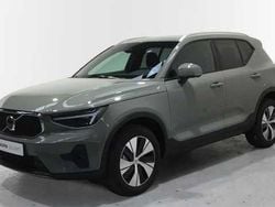 Verde Nuevo 2025 Volvo XC40 Core SUV | 41.500 € (Un poco caro)