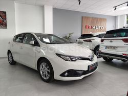 Blanco Usado 2016 Toyota Auris Hybrid Business Edition Berlina | 12.990 € (Buen precio)
