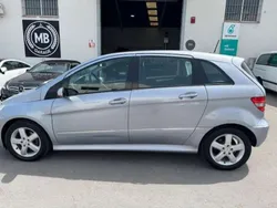 Plateado Usado 2007 Mercedes B180 Monovolumen | 8950 € (Precio justo)