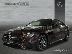 Rubellitred metallicpaint Usado 2023 Mercedes E220 AMG line Coupe | 50.500 € (Un poco caro)