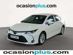 Blanco Usado 2022 Toyota Corolla Business Edition Berlina | 19.082 € (Buen precio)