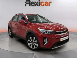 Granate Usado 2022 Kia Stonic SUV | 13.990 € (Precio justo)