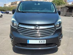 Gris / plata Usado 2018 Opel Vivaro Van | 27.500 €